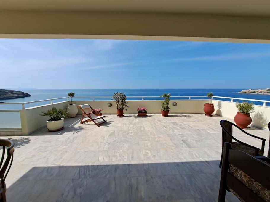 Seaview Flora'S Luxury Apartment-300Meters From The Beach Rethymno  Екстер'єр фото