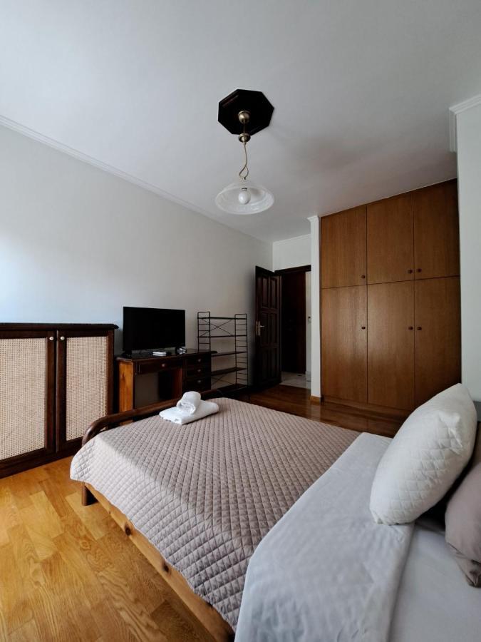 Seaview Flora'S Luxury Apartment-300Meters From The Beach Rethymno  Екстер'єр фото
